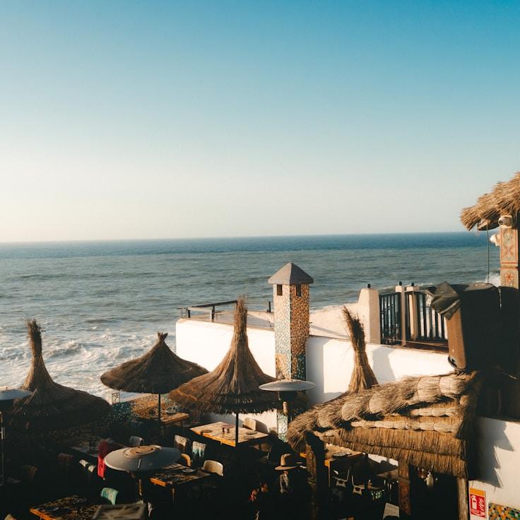 Outdoor terrace seating suitable for families in Lyon
